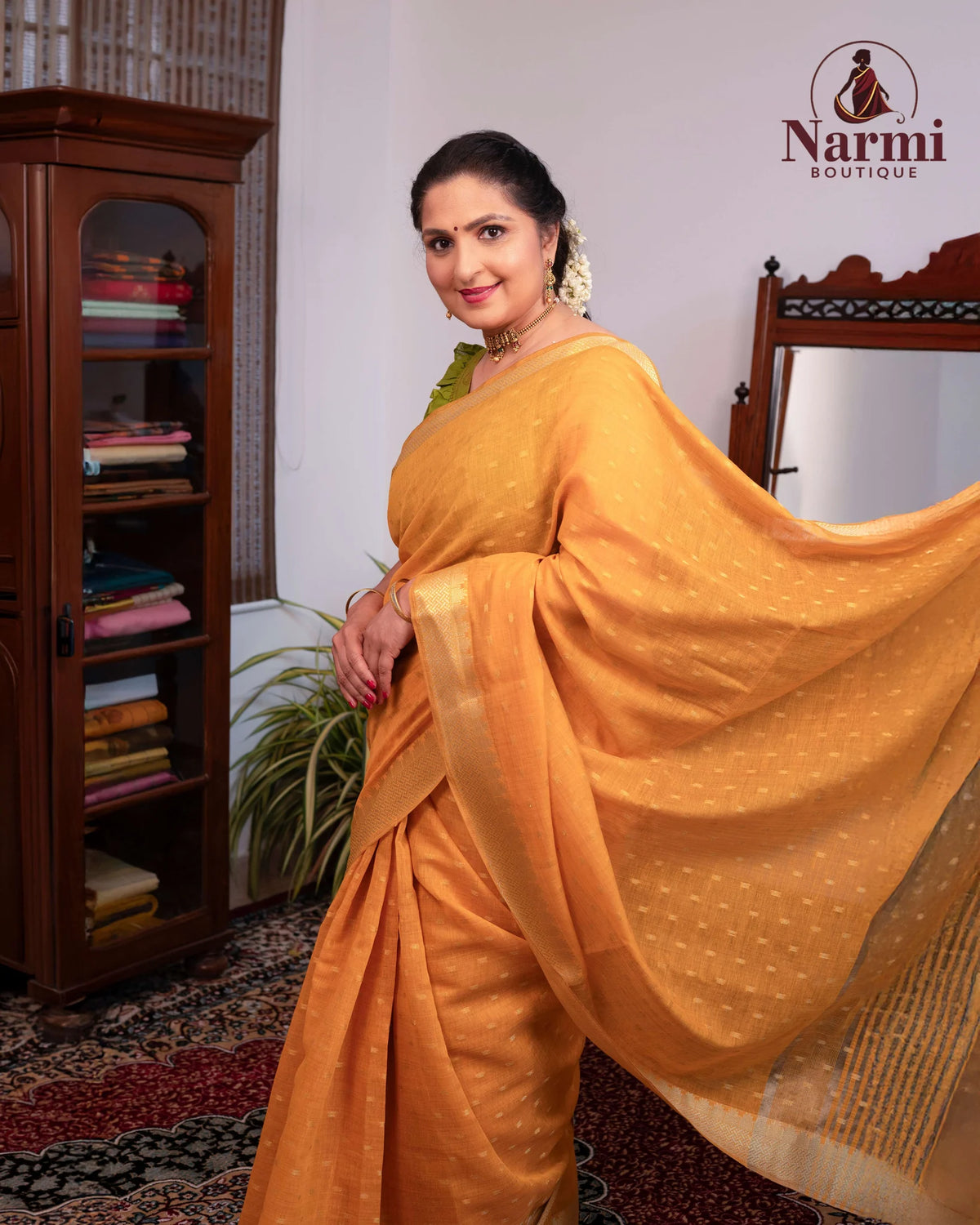 Mayuri ( மயூரி )