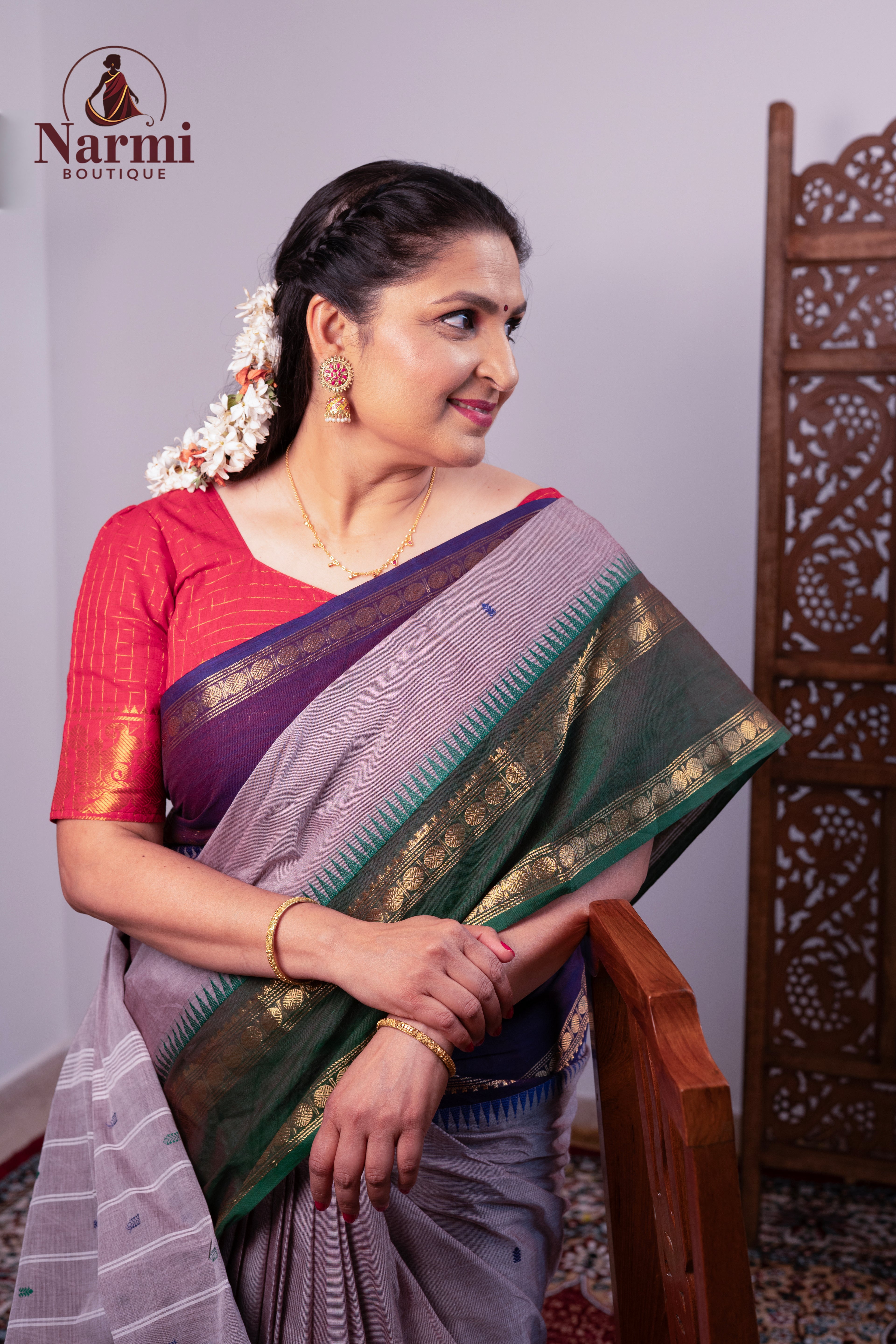 Annapoorani ( அன்னபூரணி )