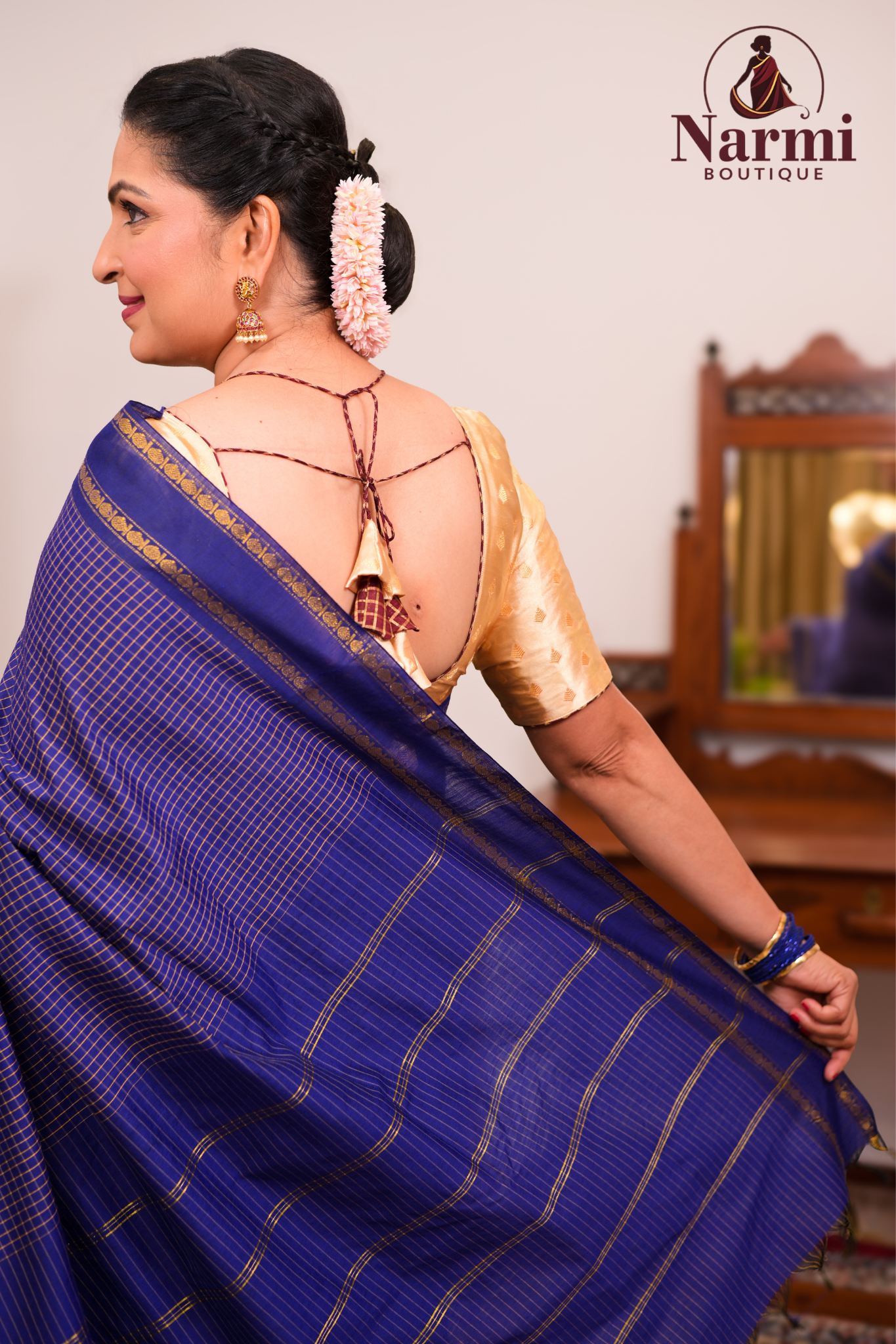 Mangai (மங்கை)