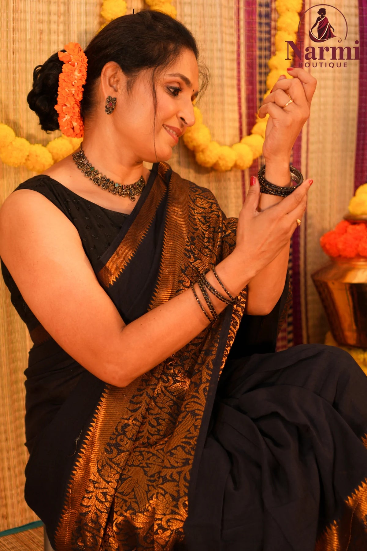 Ponmayil (பொன்மயில்)
