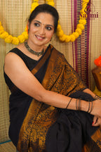 Ponmayil (பொன்மயில்)