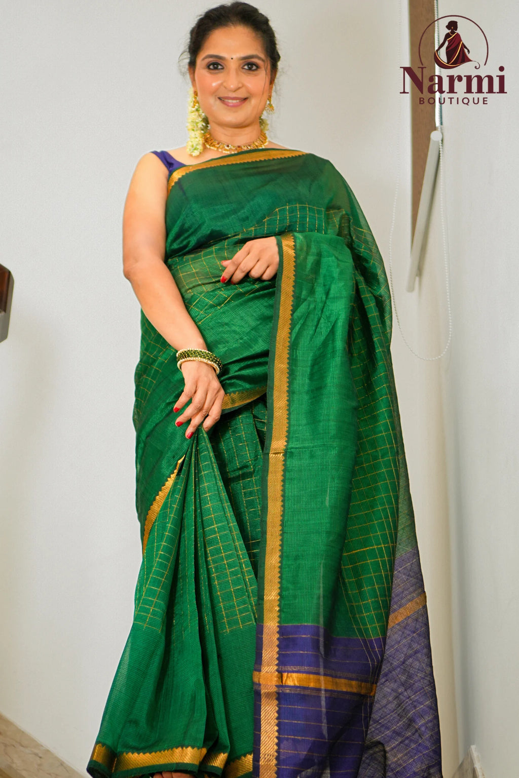 Neelamathi (நீலமதி)