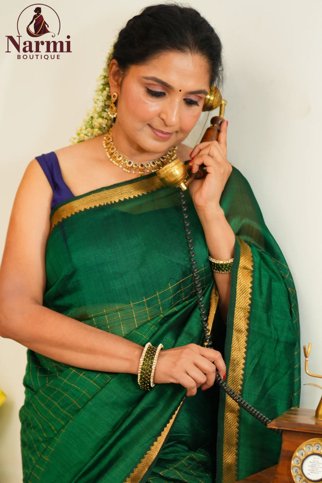 Neelamathi (நீலமதி)
