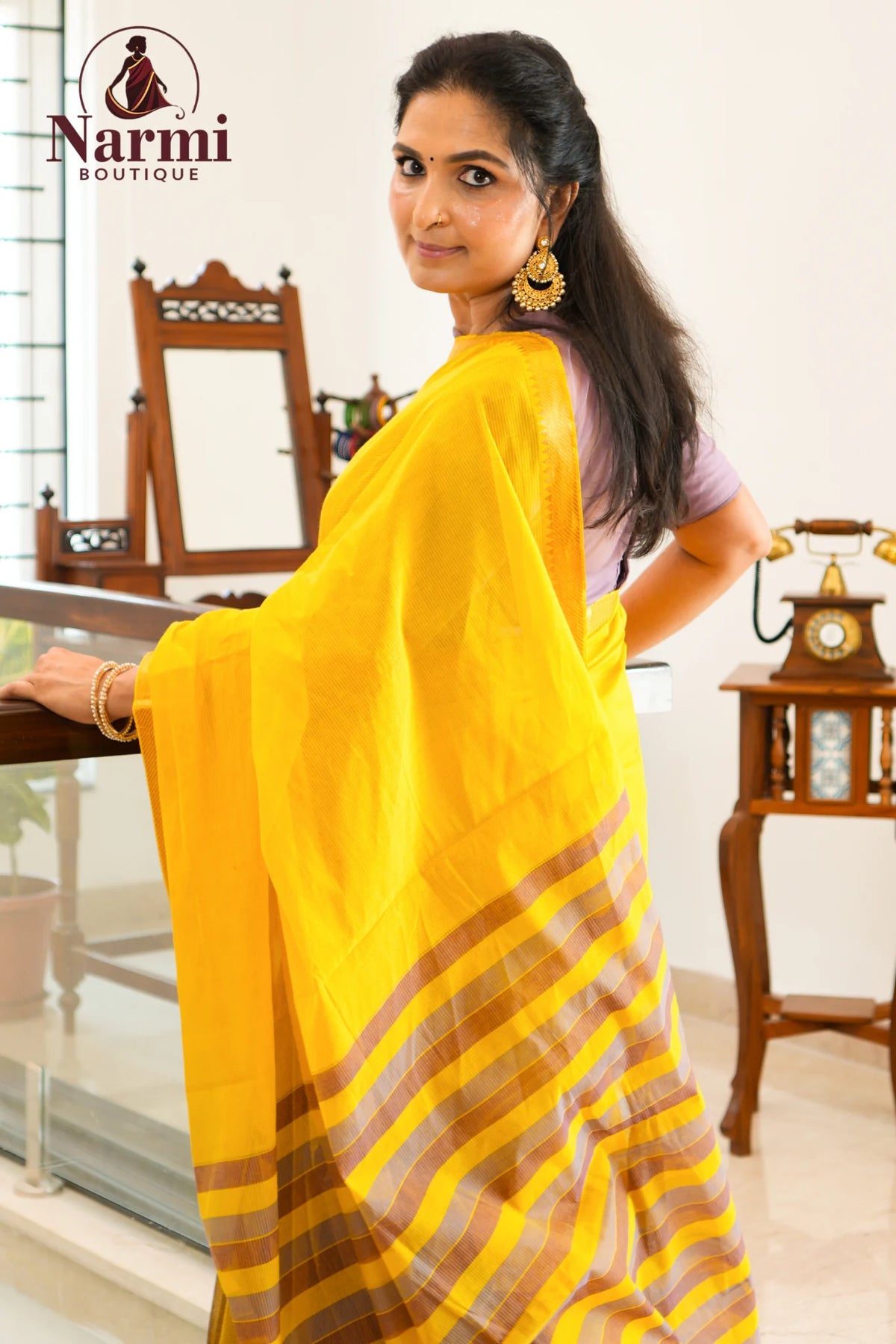 Charumathi (சாருமதி)