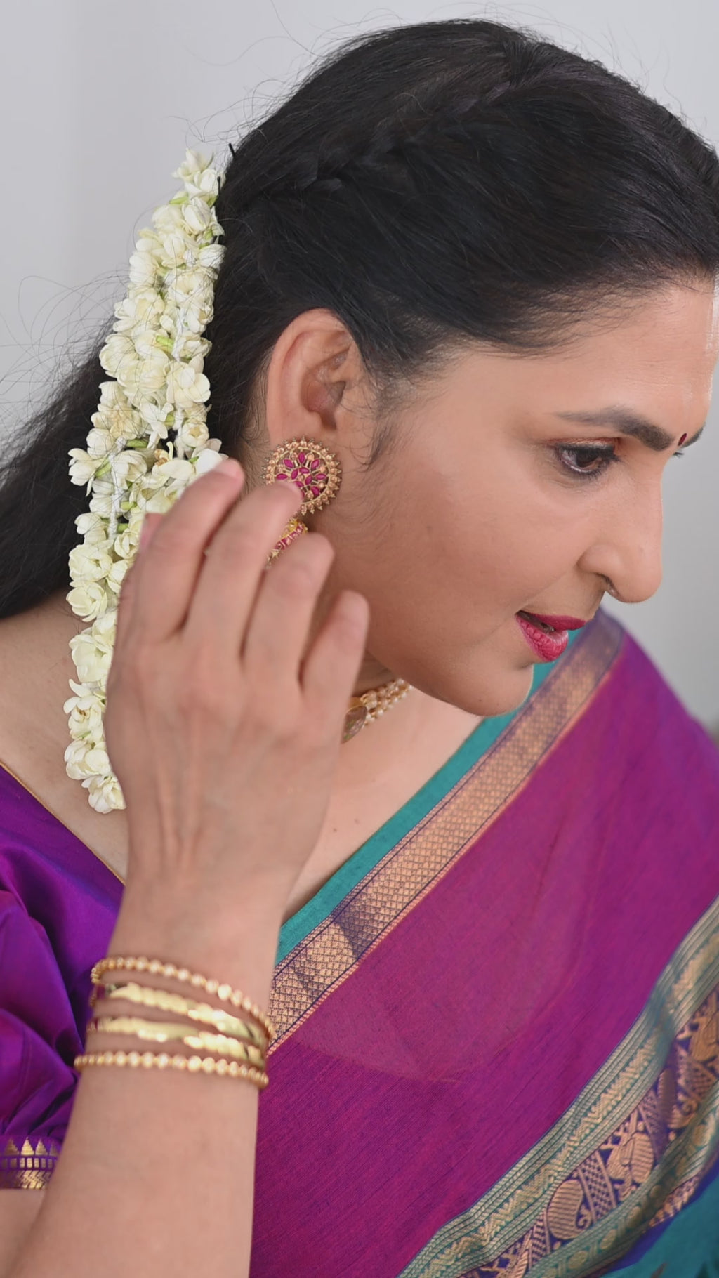 Sugantha ( சுகந்தா )